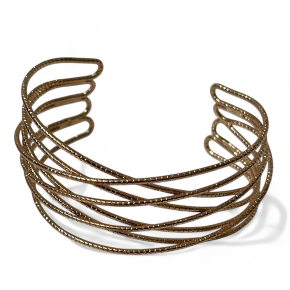 Francesca's Collections Jewelry - ❤️ Francesca’s Gold Threaded Cuff Bracelet